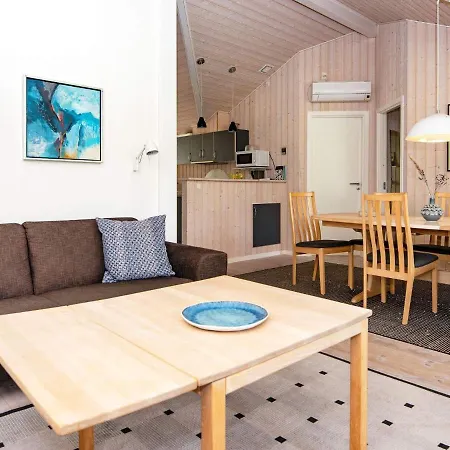 Three-bedroom In Glesborg 28
