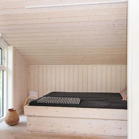 Three-bedroom In Glesborg 28 Holiday home Fjellerup Strand
